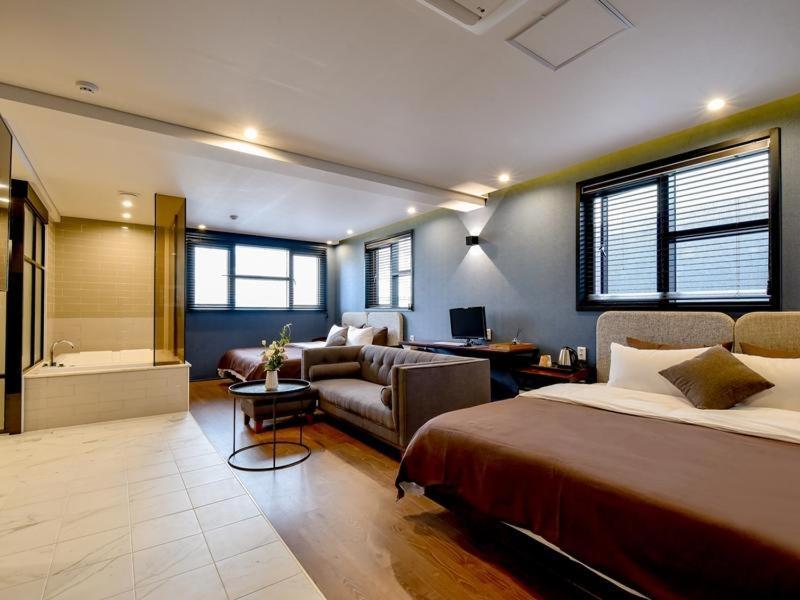 Brown Dot Yangjeong Hotel Busan Eksteriør billede